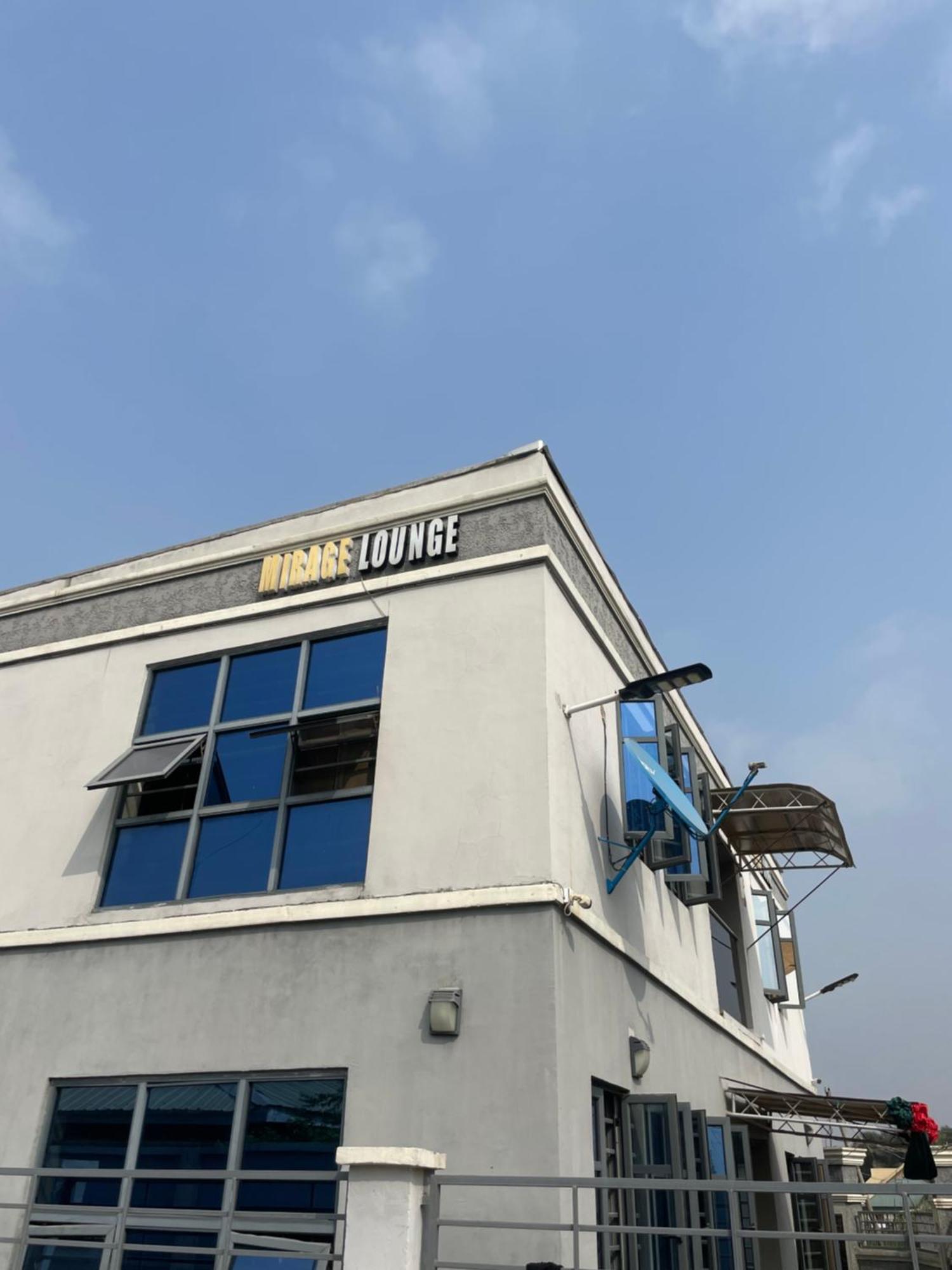 Mirage Lounge Hotel Aja Luaran gambar